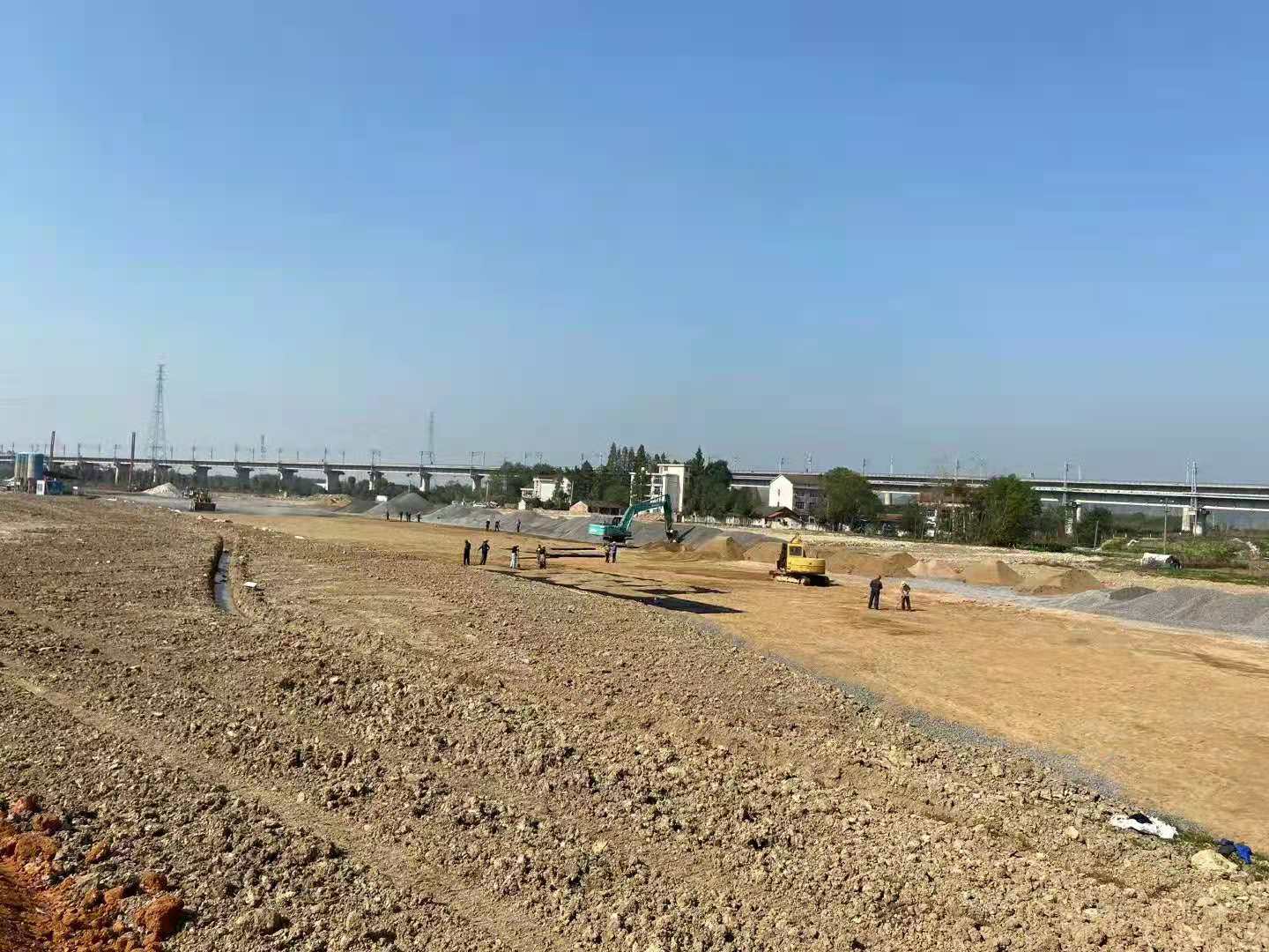 中铁五局常益长铁路路基智能沉降监测